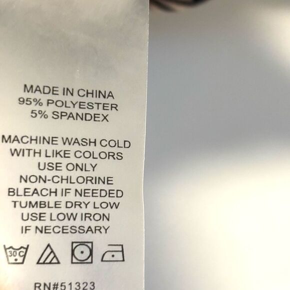 Vince Camuto 1X geometric stretch high neck fine knit 3/4 sleeve top - Picture 5 of 5